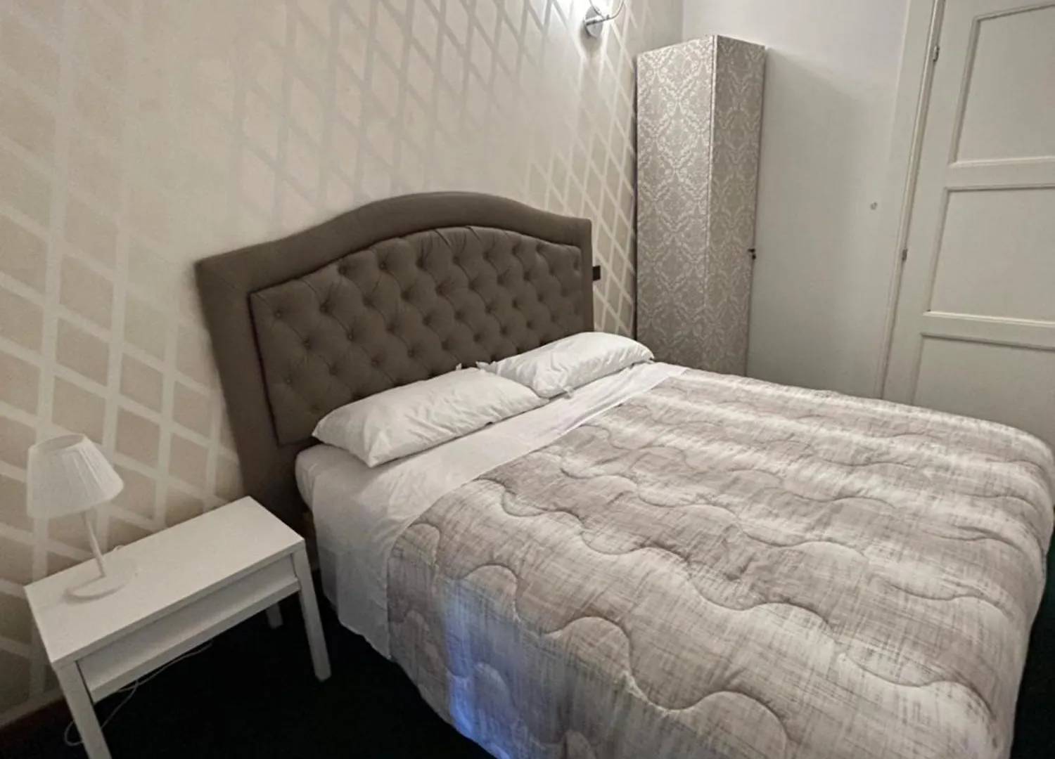 Stanza A Milano Hotel Segrate 0*,  Italy